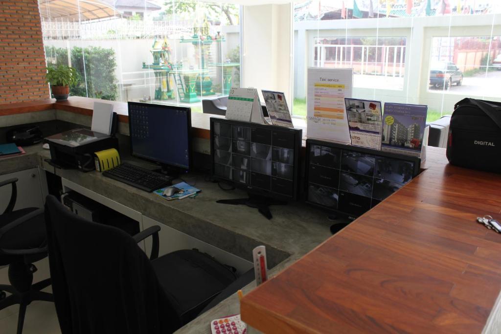 Utd Apartments Sukhumvit Ban Khlong Nang Li Buitenkant foto