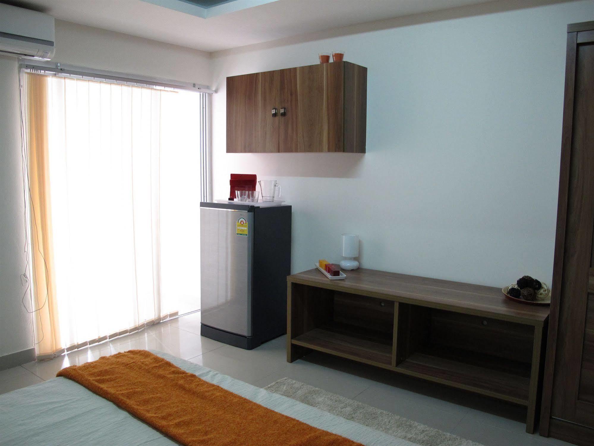 Utd Apartments Sukhumvit Ban Khlong Nang Li Buitenkant foto