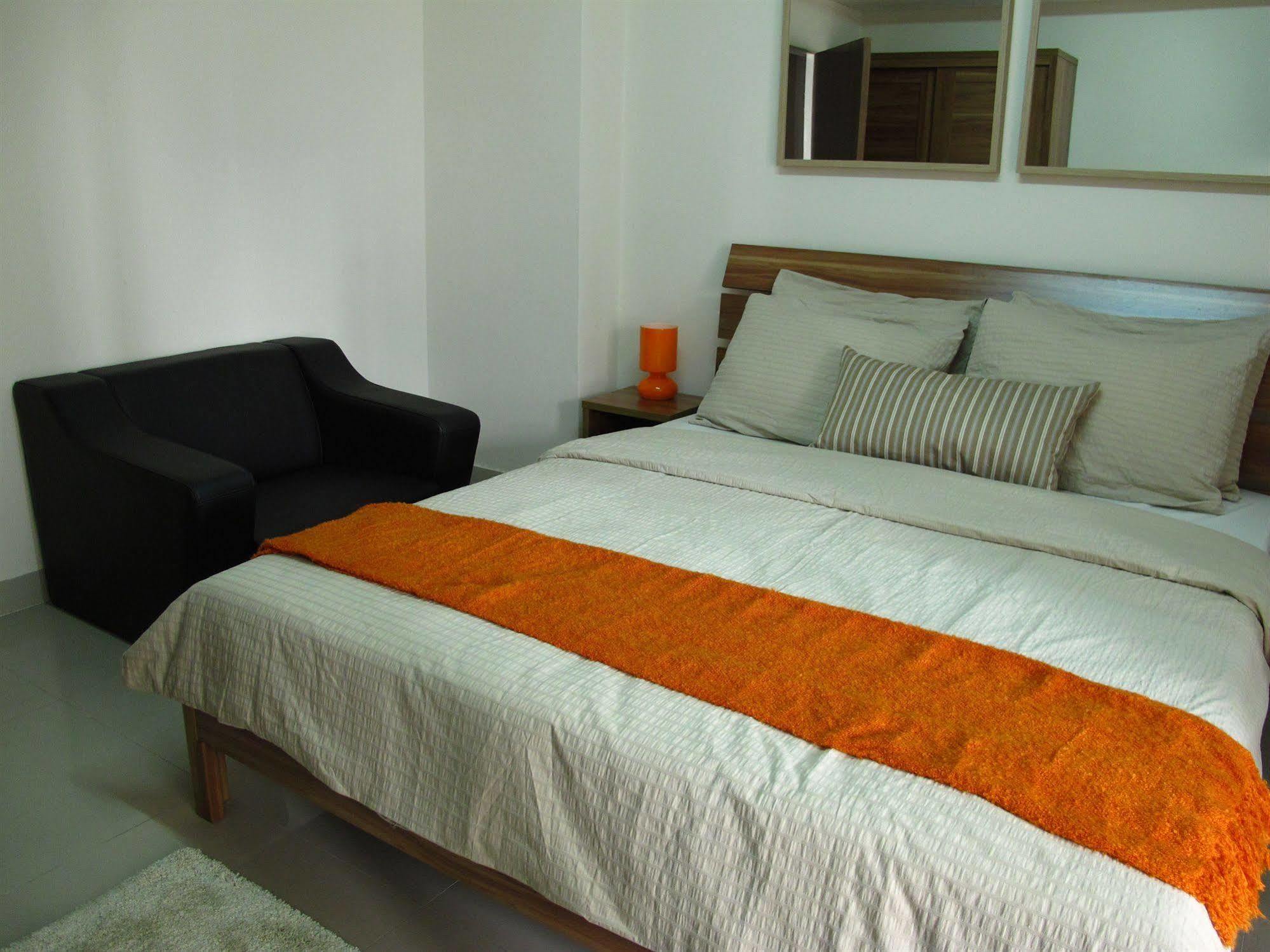 Utd Apartments Sukhumvit Ban Khlong Nang Li Buitenkant foto
